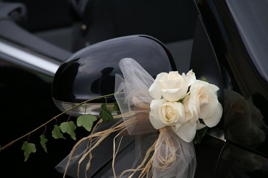 d&eacute;coration de voiture de mari&eacute;e