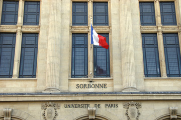 Façade de la Sorbonne - Paris