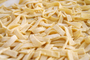 pasta fresca fatta in casa tagliatelle