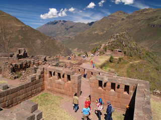 Pisac Ruins in the Sacred Valley, Peru - obrazy, fototapety, plakaty