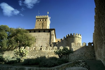 Fototapeta na wymiar Castillo de Benisanó - Comunidad Valenciana (Walencja), Hiszpania