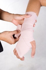 Wrist bandage