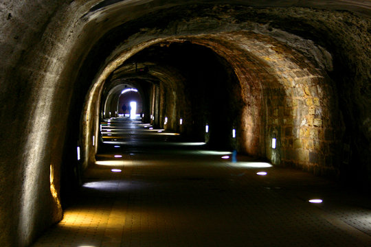 Misterious tunel