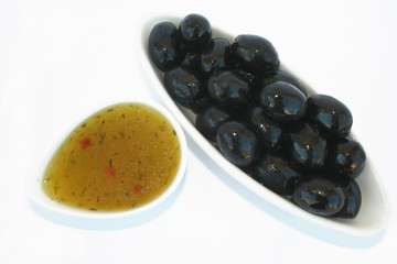 Olives and sauce