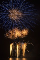 Gold fountain with a blue flare