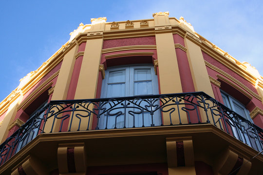 balcon modernista