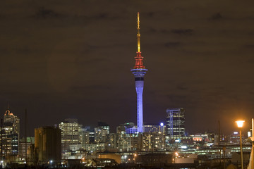 Obraz na płótnie Canvas Auckland Sky Tower at Night