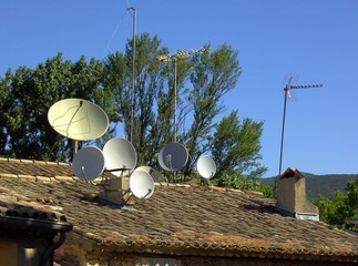 Satellitenschüssel 01
