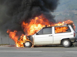 Voiture brulée