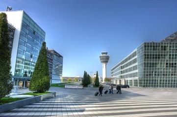 Airport Munich - obrazy, fototapety, plakaty