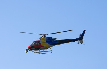 Fototapeta na wymiar Helikopter z kamerą