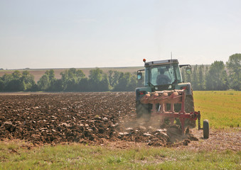 Fototapeta premium Travaux de labour