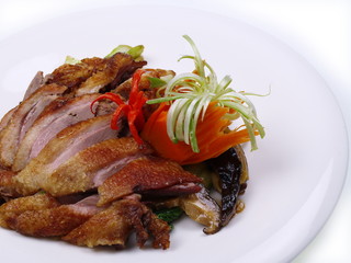 chinesische ente mit pak choi und shiitake pilzen 