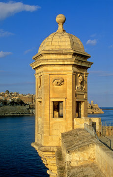 malte tour de gu&eacute; &agrave; senglea
