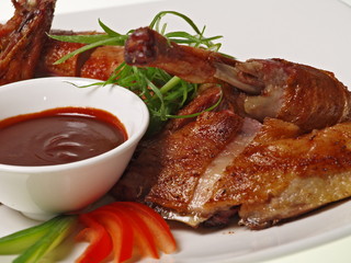 chinesische hongkong ente mit hoisin sauce