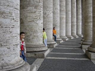 Obraz na płótnie Canvas säulen im vatikan in rom st. peter