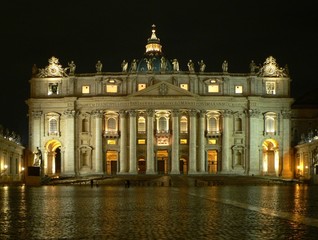 Saint Peter´s basilica in the night - Vatican