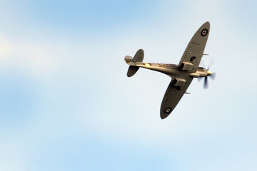 Spitfire (room for text)