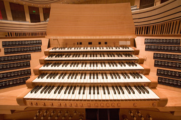 organ keyboard on the modern auditorium 