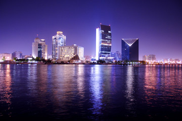 Fototapeta na wymiar Night Scene, Dubai, Zjednoczone Emiraty Arabskie