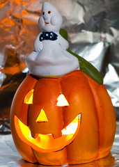 halloween spirit and gourd