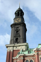 Fototapeta na wymiar Hamburger Michel - St. Michaelis Kirche II