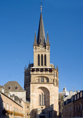 Fototapeta na wymiar Wejście Aachen Cathedral