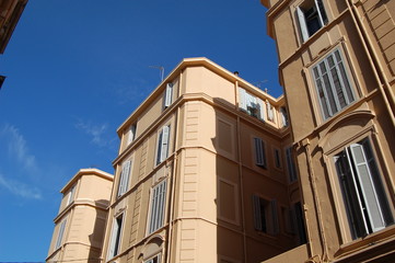 fa&ccedil;ade caractere