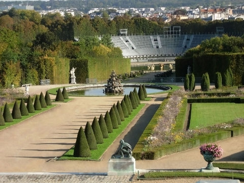 Versal Bilder – Durchsuchen 11,120 Archivfotos, Vektorgrafiken und ...