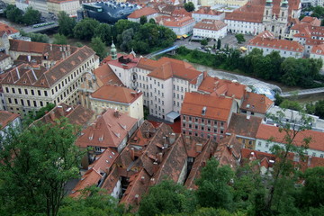 Fototapeta na wymiar Über den Dächern von Graz