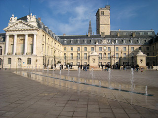 Dijon place de la Libération 2