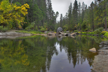 In the autumn there is not enough water.