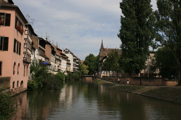 Fototapeta na wymiar Strasbourg - quartier de la Petite France (Alsace)