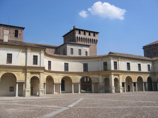 Fototapeta na wymiar Mantua Palazzo Ducale zewnętrzne