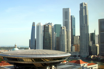 Naklejka premium Aerial views on Singapore finantial and entertaiment district