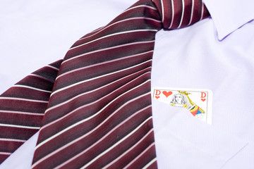 Chemise et dame de coeur