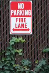 No parking fire lane sign.