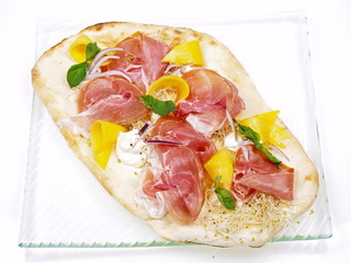 naan fladen brot mit parma schinken und mango