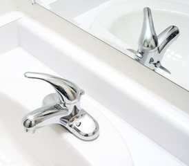 American Standard wash-bowl with mirror in white gamma 2