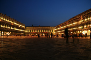 Fototapeta premium Place Saint-Marc de nuit
