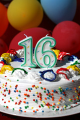 Fototapeta na wymiar Tort urodzinowy - Sixteen