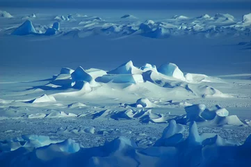 Foto auf Glas Antarktisches Schneefeld © staphy