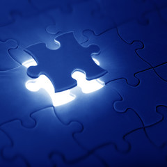 Fototapeta premium jigsaw puzzle with the missing piece