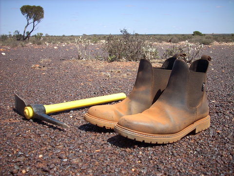 botte & pioche