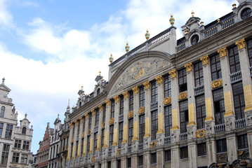 Fototapeta premium Historical building on the grand place in brussels