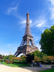 Tour Eiffel et jardin public, Paris, France