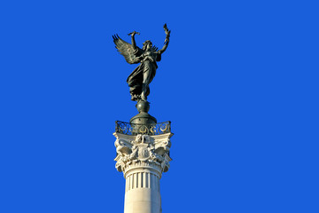 Fototapeta premium statue sur les quinconces