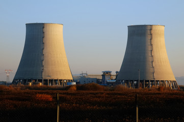NUCLEAR POWER PLANT COOLING TOWERS