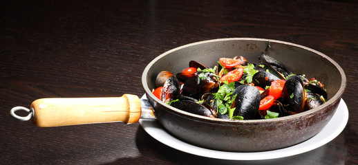 Mussel stew (ragout)