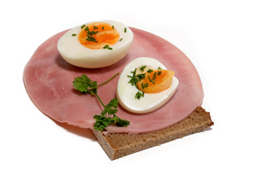 Schinkenbrot mit Ei